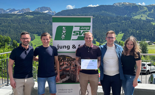 Junge SVP ernennt Lukas Huber zum Ehrenpräsidenten