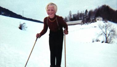 Mit Ski zur Schule: So erlebte Babette Schlegel ihre Schulzeit am Sevelerberg