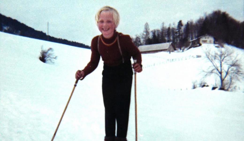 Mit Ski zur Schule: So erlebte Babette Schlegel ihre Schulzeit am Sevelerberg