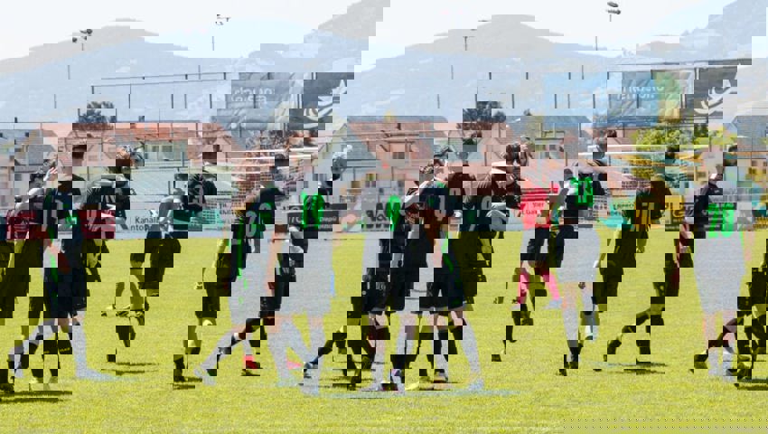  Buchser Torjubel nach dem Ausgleichstreffer. 