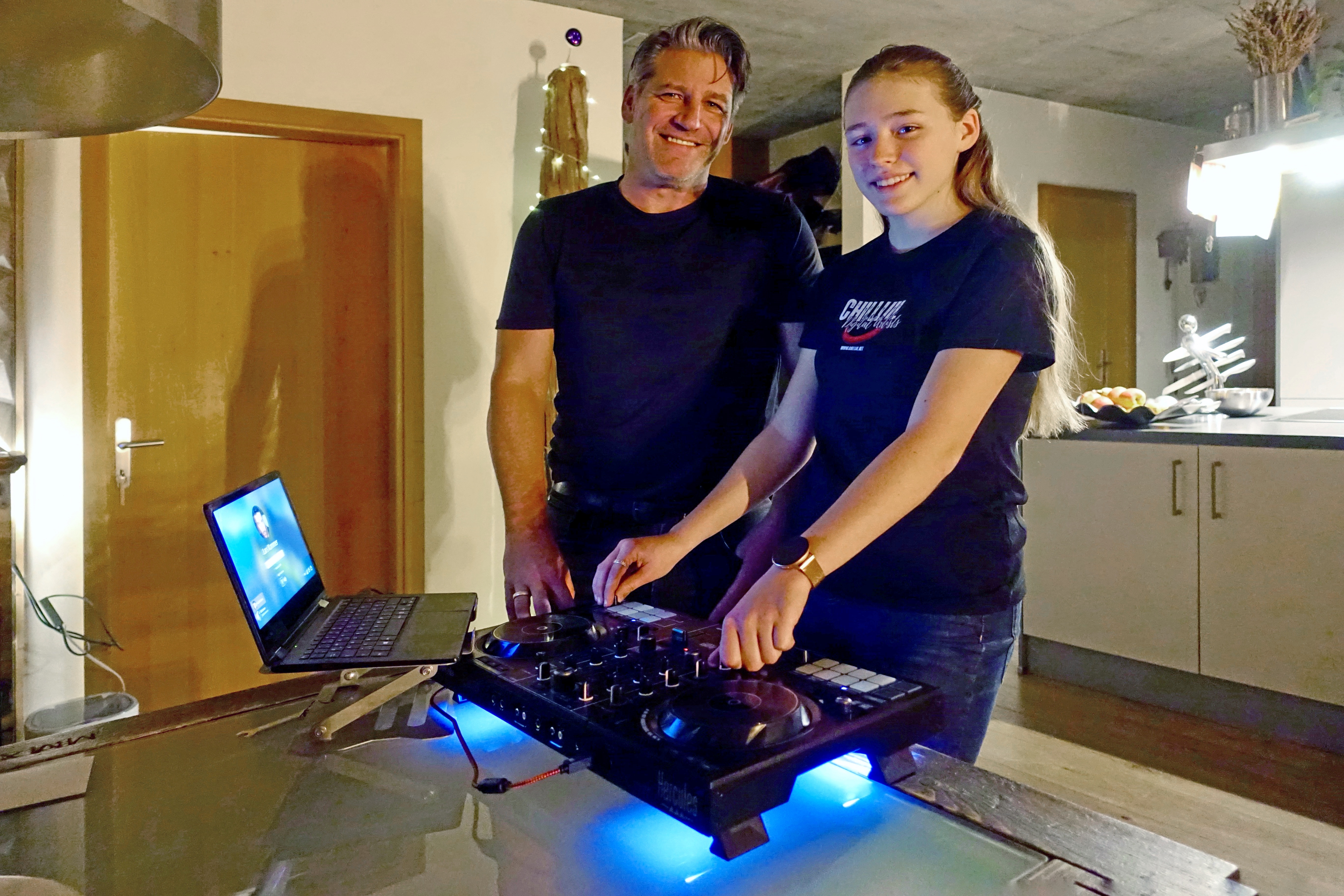 Vater und Tochter unterwegs als Digital Artists