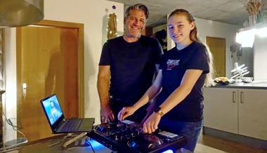 Vater und Tochter unterwegs als Digital Artists