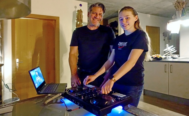 Vater und Tochter unterwegs als Digital Artists