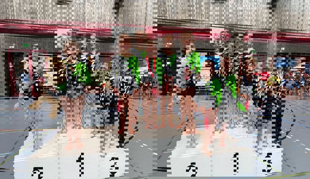 Die jüngsten Turnerinnen und Turner der Getu Grabs (von links): Alessia Koch, Lorina Marquart, Madlaina Tinner, Sophia Vetsch, Victoria Kunz, Luzija Zeba, Madlaina Schwendener, Elina Gerber und Timo Schwarz.