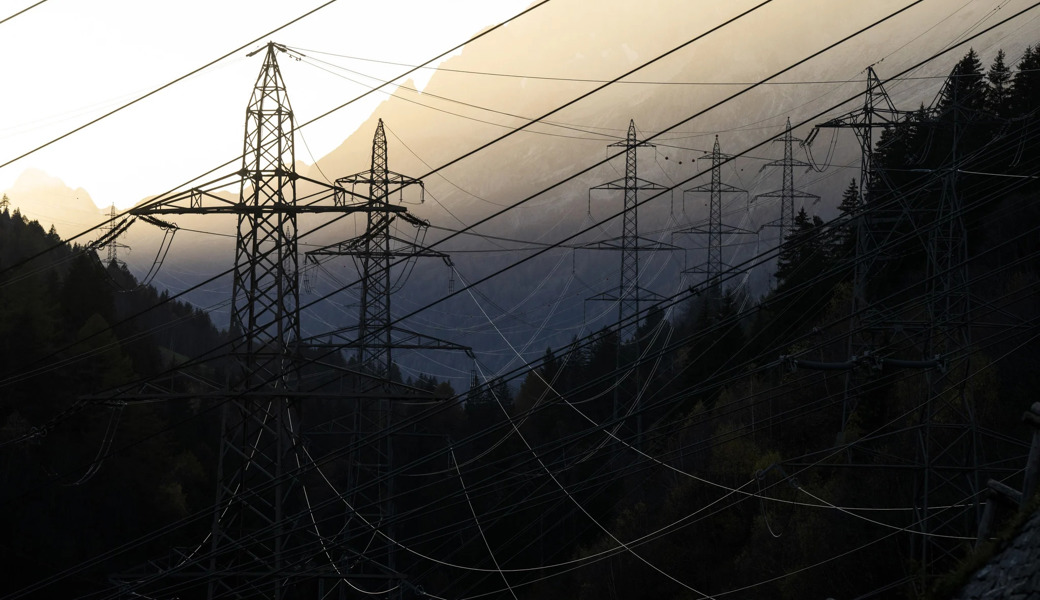 Strom wird 2027 günstiger – in manchen Gemeinden zahlt man trotzdem mehr