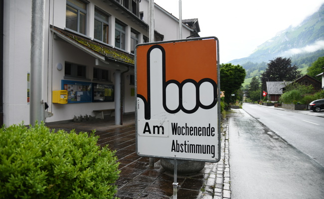 Hang im Hübschewald rutscht weitläufiger – Gemeinde muss Abstimmung verschieben