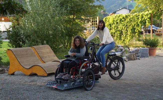 Das E-Tribike verbessert die Lebensqualität von gehbeeinträchtigten Personen