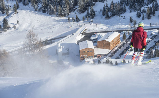 Nach Unfall wird ein Skifahrer gesucht