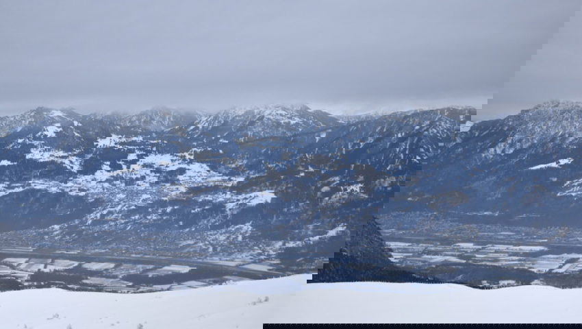  Mystische Aussicht ins Rheintal und auf das liechtensteinische Triesenberg. 