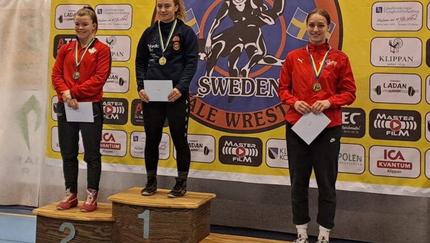  Annatina Lippuner (rechts) gewann an ihrem ersten Elite-Turnier Bronze. 