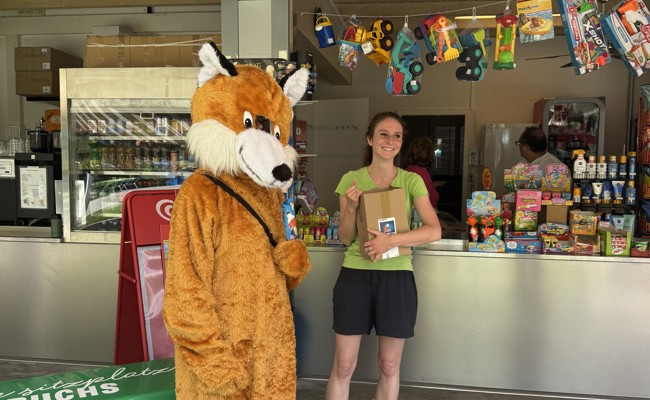 Glacé, Fuchs und Badespass im Freibad Rheinau
