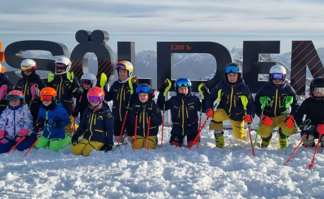 Im Trainingslager wurden Autogramme gesammelt