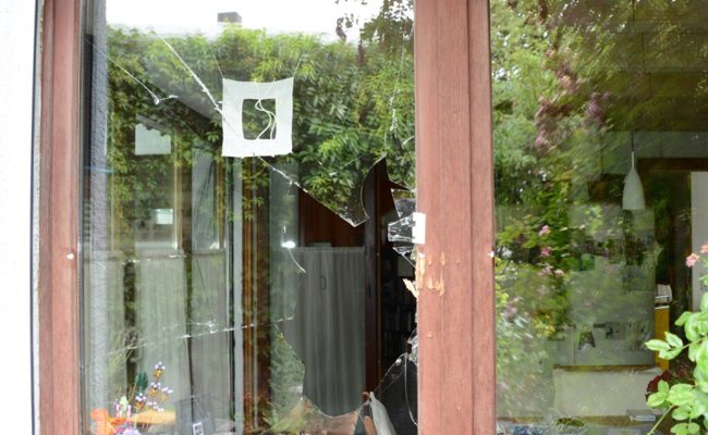 Bewohnerin wird auf Einbrecher aufmerksam, folglich konnte er geschnappt werden