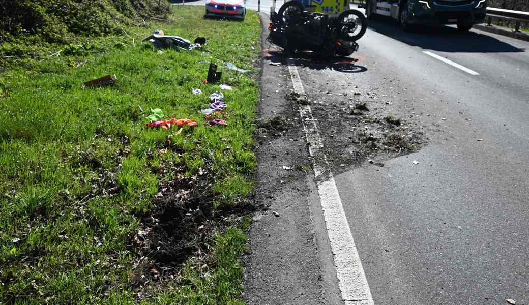Motorradfahrer verletzt sich bei Unfall schwer