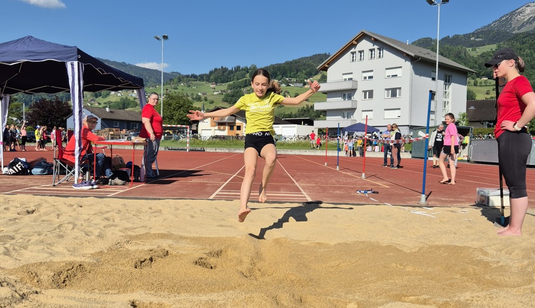 Voller Einsatz am Sporttag der Primarschule.