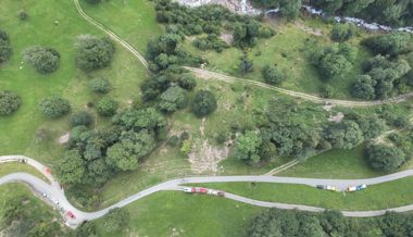 Tödlicher Selbstunfall mit Muldenkipper in Flumserberg