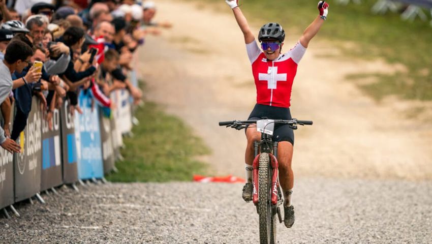  26. August: Die Sennwalderin Nicole Göldi verteidigt erfolgreich den Weltmeistertitel im E-Mountainbike. Für diesen Triumph und den Sieg im Gesamtweltcup wurde sie am 9. Oktober in Sennwald bei einem Empfang gebührend gefeiert. 