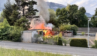 Brand in einem Schrebergarten: Wer kann weiterhelfen?