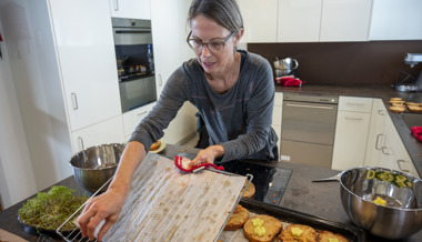 Zwischen Beckenrand, Herd und Piste