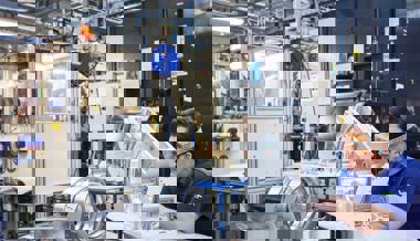 Umsatzverdoppelung und neue Arbeitsplätze: VAT steckt sich ehrgeizige Wachstumsziele