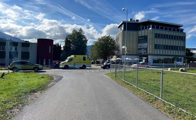 Velofahrerin bei Unfall mit Lieferwagen verletzt