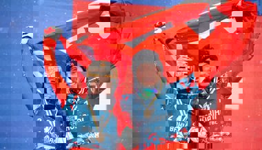 Auch im Team erfolgreich: Alpin-Snowboarderin Julie Zogg gewinnt WM-Bronze