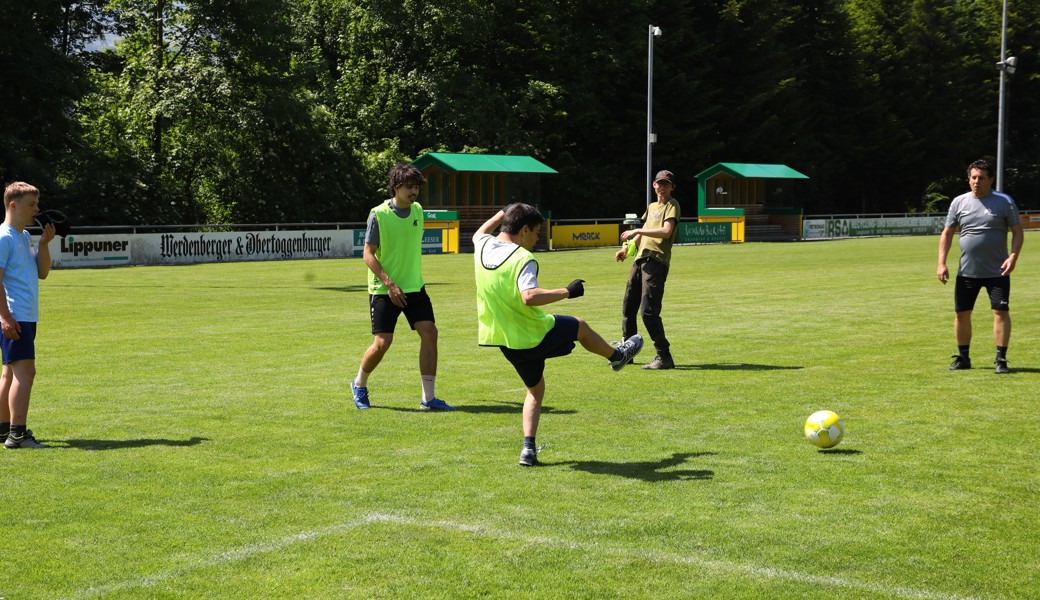 Stramme Schüsse sind im Training einige auszumachen – aber die Richtung stimmt nicht immer. 