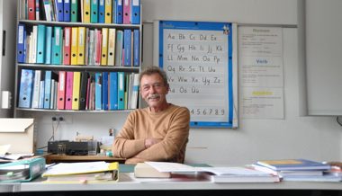 Der letzte Lehrer der Schulgemeinde, Nik Tarnutzer, geht nach 44 Jahren in Pension