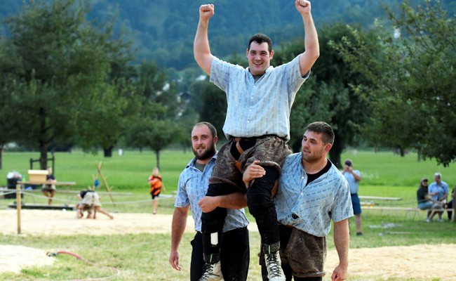 Kjetil Fauschs Premiere vor der Haustür: Sieg am Gonzen-Abendschwinget
