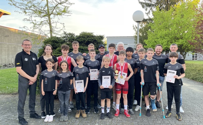 Rüegg wird Schweizermeister, Silber für Lüchinger und Ritter