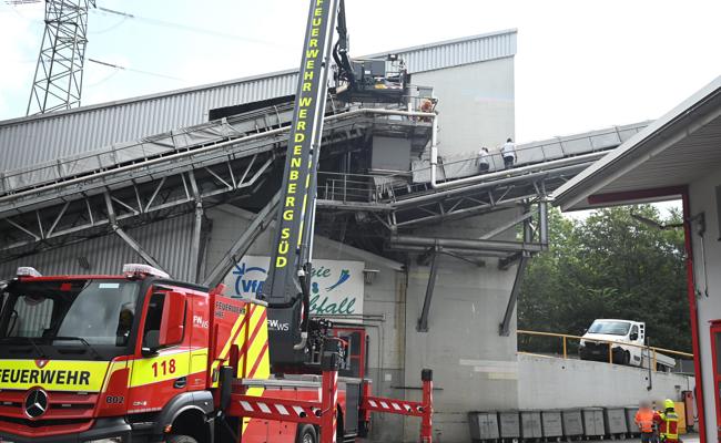 Schon wieder Feuer in einer Recyclinganlage