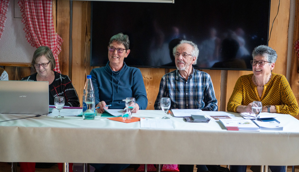 Edgar Morger, Dritter von links, war 30 Jahre lang Regisseur der Silberfüchse Toggenburg. 