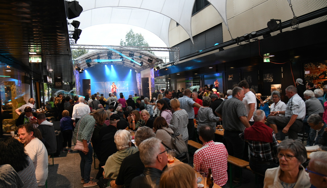 Die erste "Schlagergass" war ein voller Erfolg.