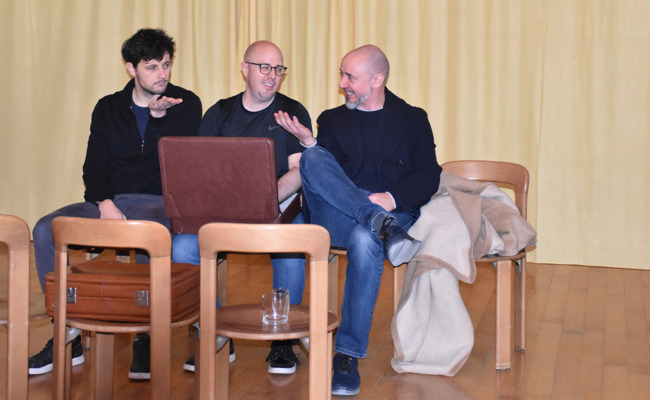 Bei der Theater Company wird es nicht nur auf der Bühne turbulent, auch die Produktionszeit war es