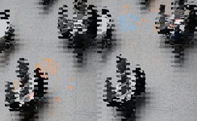 Kombination aus Präsenz- und Fernunterricht fordert Studierende und Lehrpersonen