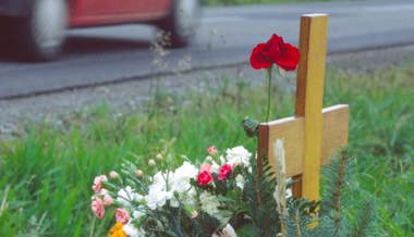 Keine Erinnerung an den Unfall: Autofahrer trägt trotzdem Schuld am Tod seiner Freundin