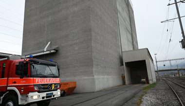 Sachschaden in der Höhe von mehreren zehntausend Franken nach Silobrand