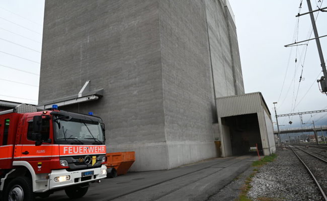 Sachschaden in der Höhe von mehreren zehntausend Franken nach Silobrand