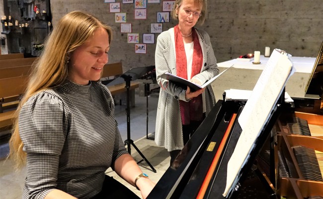 Seelsorgerin und Kirchenmusikerin malten «Bilder» in Wort und Musik