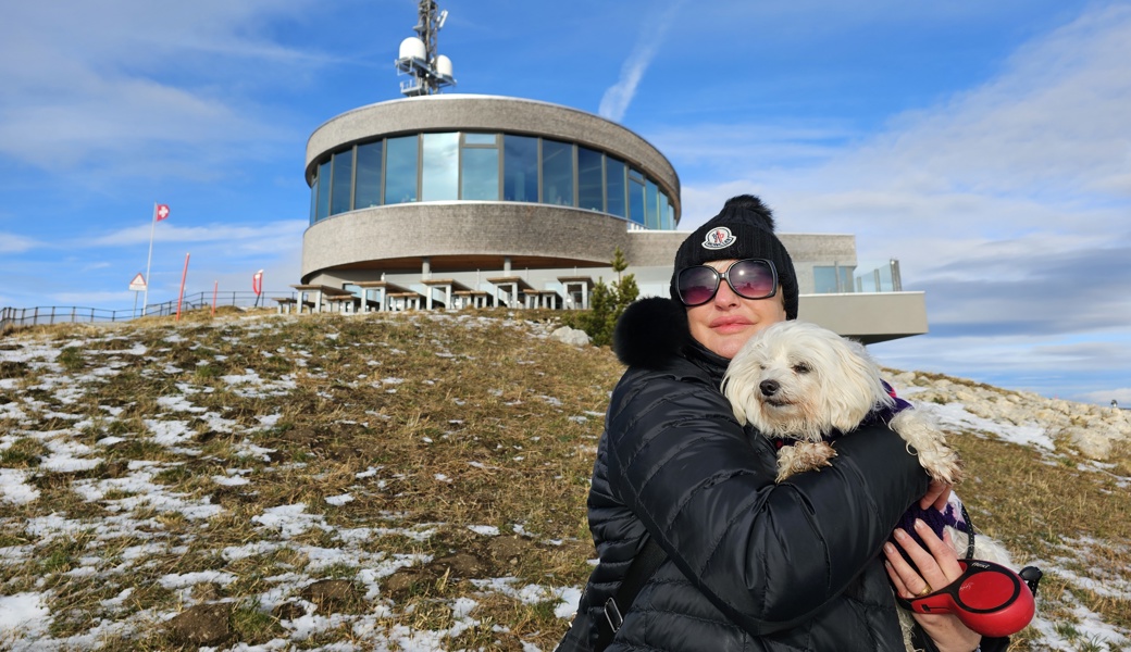 Kann man auf dem Hohen Kasten bald nach einer Seilbahnfahrt von Sennwald aus in die Sonne blinzeln und die Aussicht geniessen?