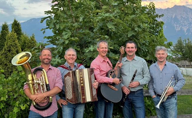 Unterhaltungsmusik-Revival: Die Stockbacher musizieren wieder