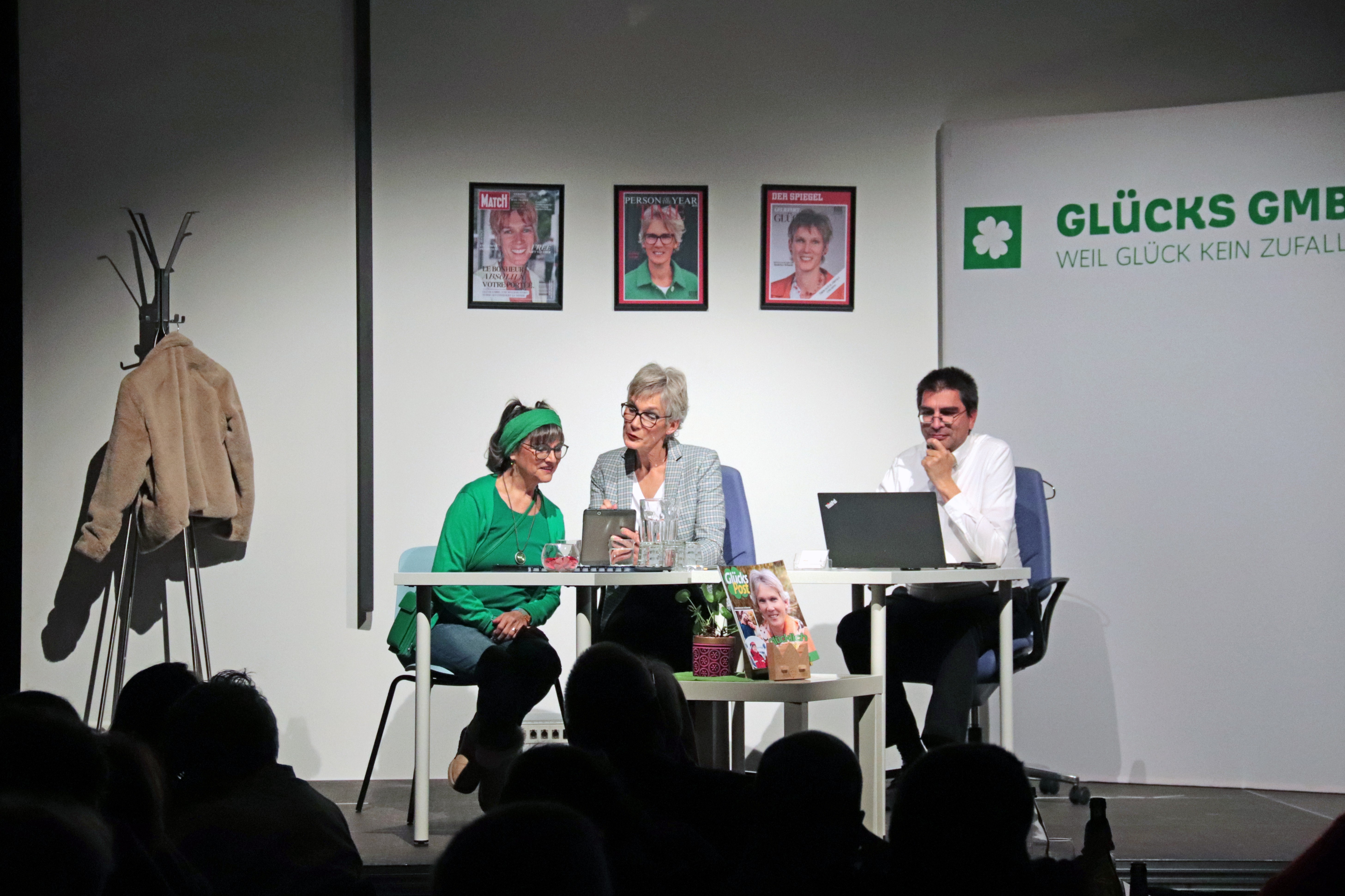 Dinner-Theater über das Geschäft mit Glück