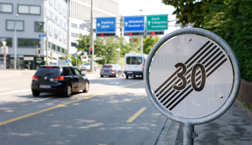 Kantonsrat verbietet den Gemeinden Tempo 30 – VCS ergreift das Referendum
