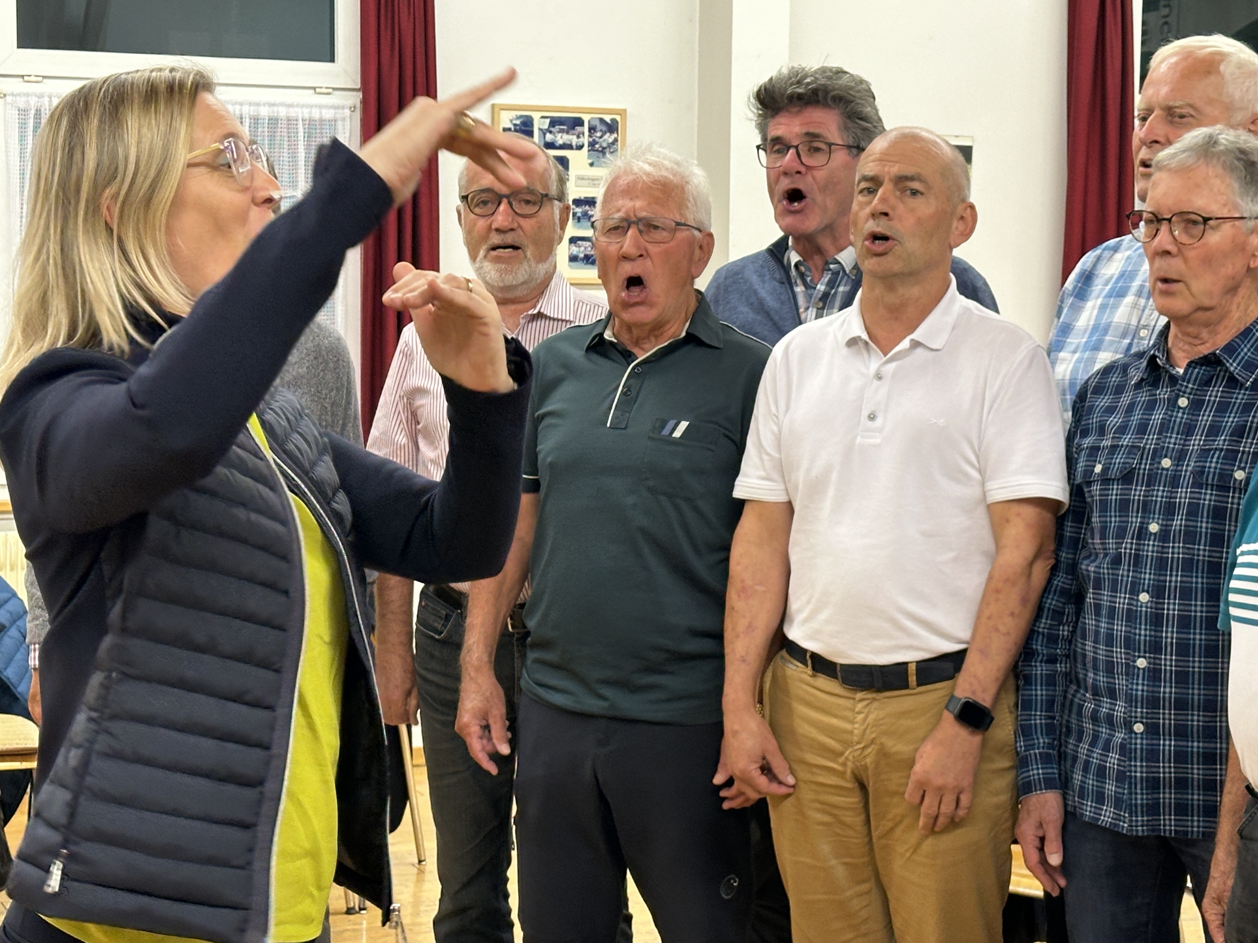 Dirigentenwechsel beim Sängerbund – eine Frau übernimmt die Männertruppe