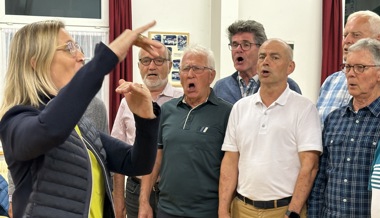 Dirigentenwechsel beim Sängerbund – eine Frau übernimmt die Männertruppe