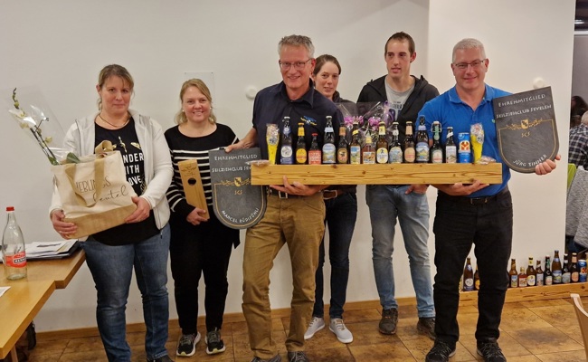 Mehrere Ehrungen und Verabschiedungen