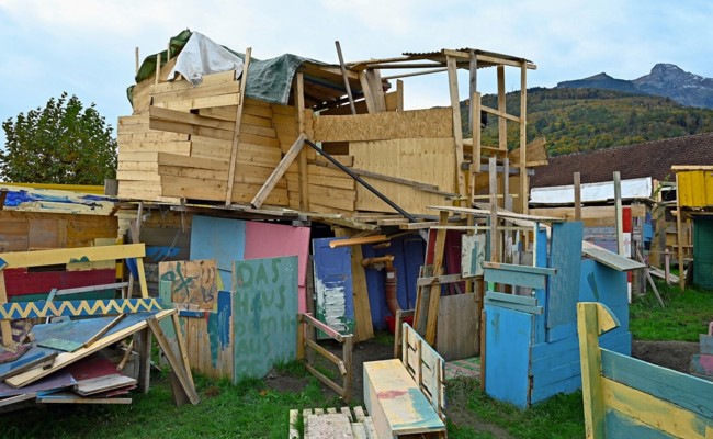 Zu Besuch im «Haus von Rocky Docky» auf der Kinderbaustelle