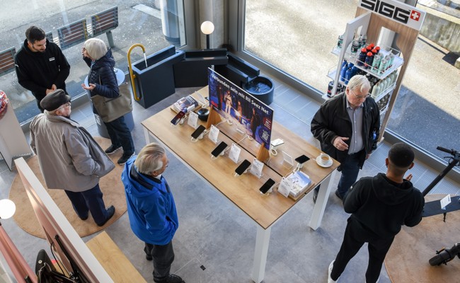 1050 Besucher: Neuer EWB-Shop stösst in der Eröffnungswoche auf Interesse