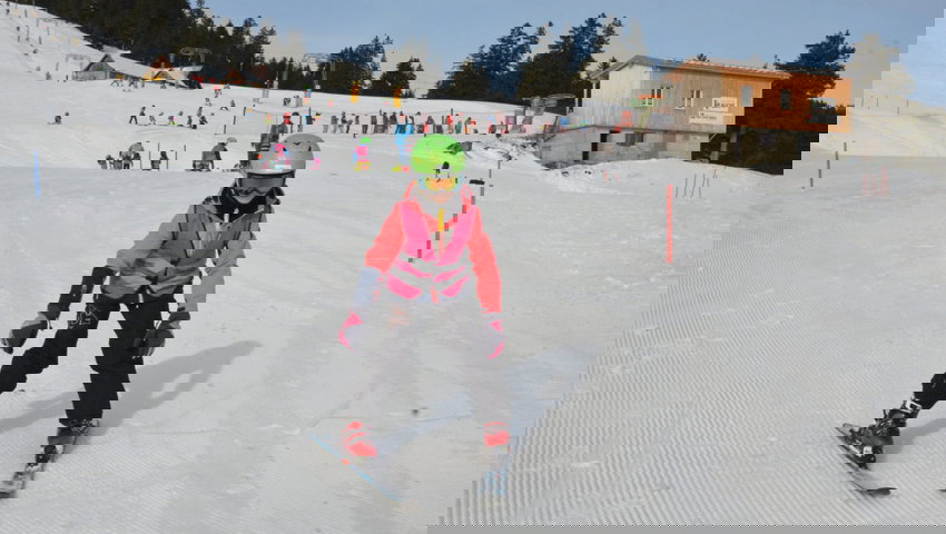  Der Schnee fehlt: Der Skilift auf dem Buchserberg konnte in diesem Winter noch nicht in Betrieb genommen werden. 