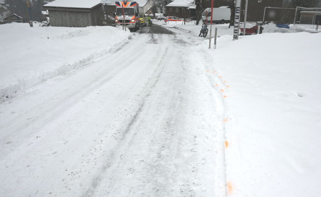 Mit 2,2 Promille Alkohol: 60-Jähriger verunfallt mit E-Bike und verletzt sich